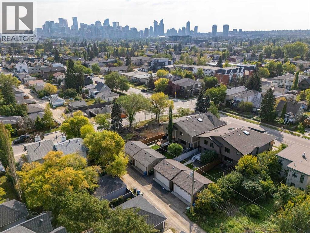 Single Family House for Sale in   Avenue NW West Hillhurst Calgary 