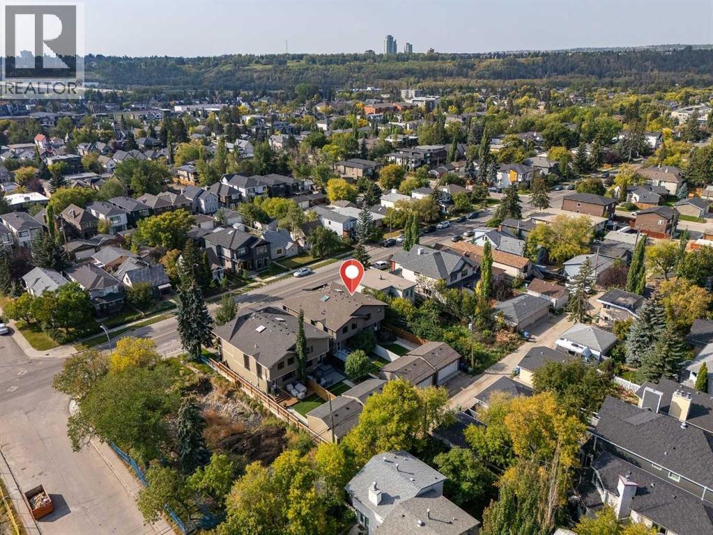 Single Family House for Sale in   Avenue NW West Hillhurst Calgary 