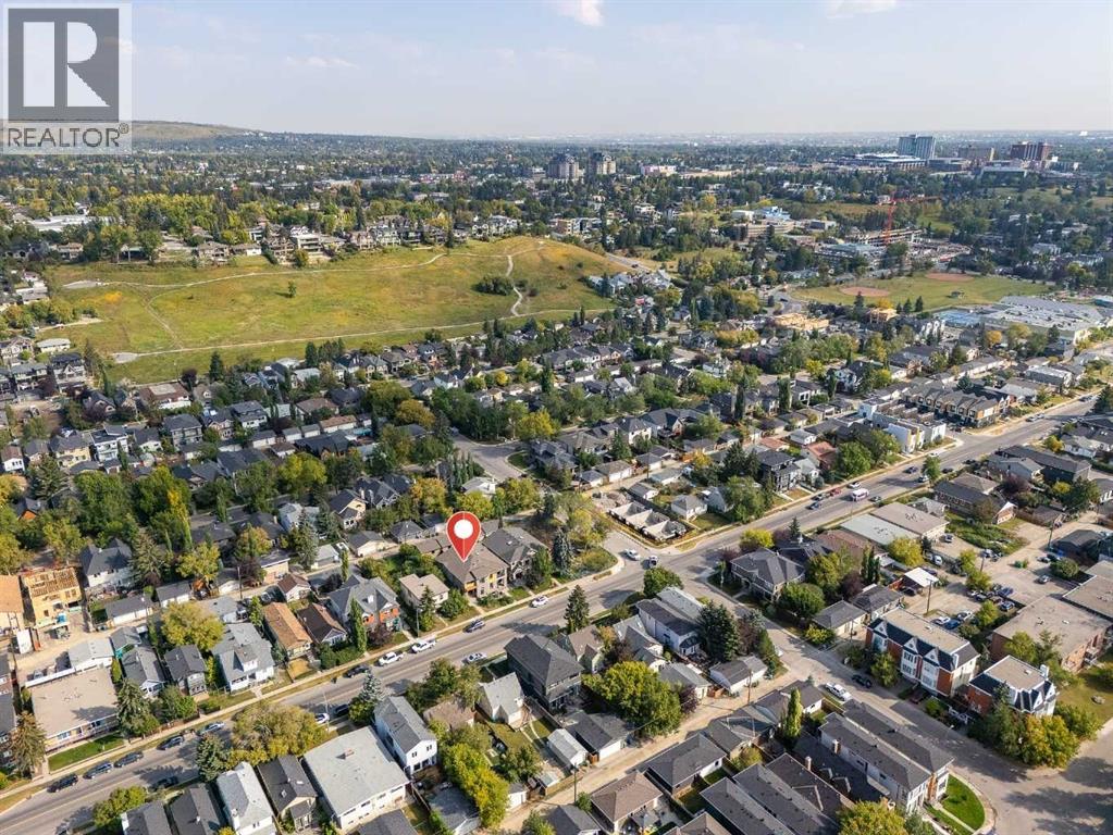 Single Family House for Sale in   Avenue NW West Hillhurst Calgary 