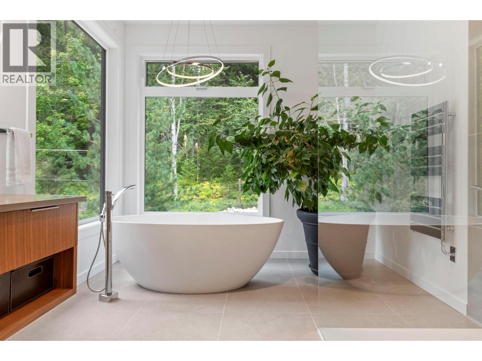 5147 Sunset Drive, Eagle Bay