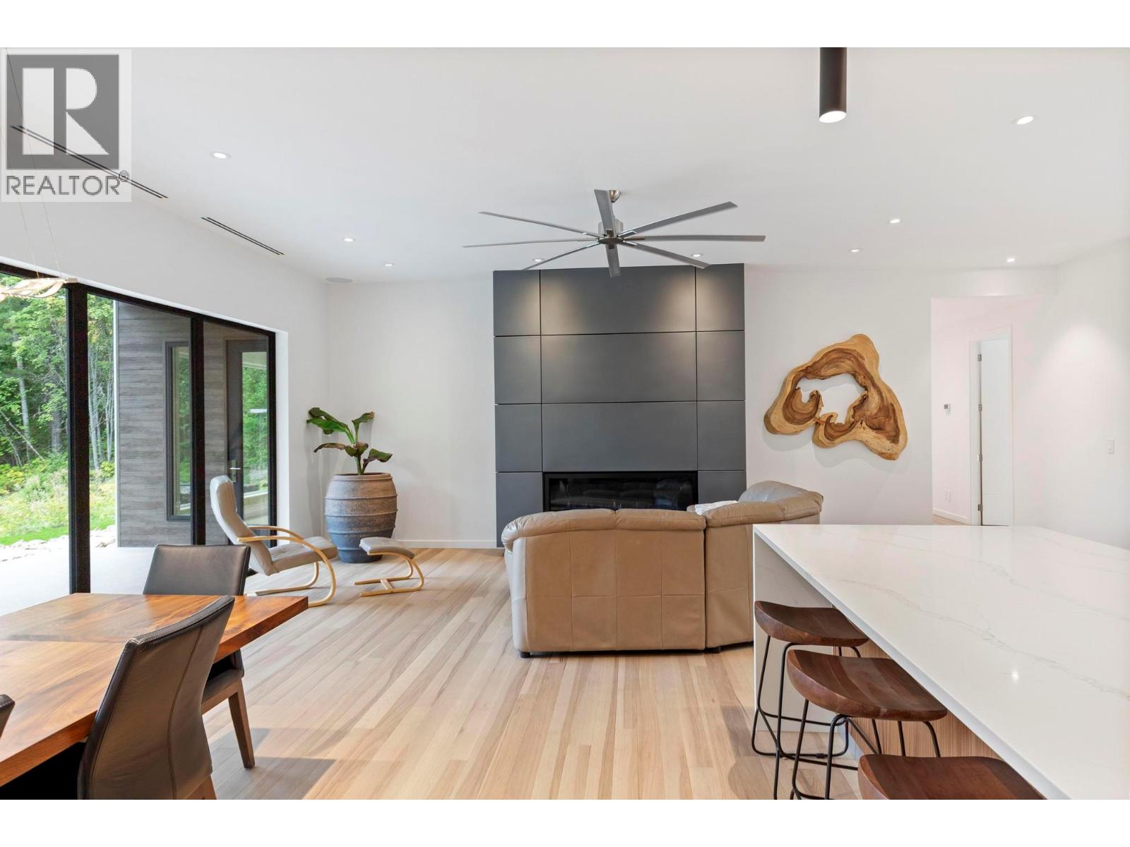 5147 Sunset Drive, Eagle Bay