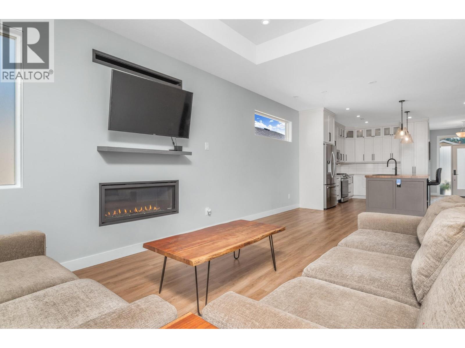 528 Loon Avenue - 18