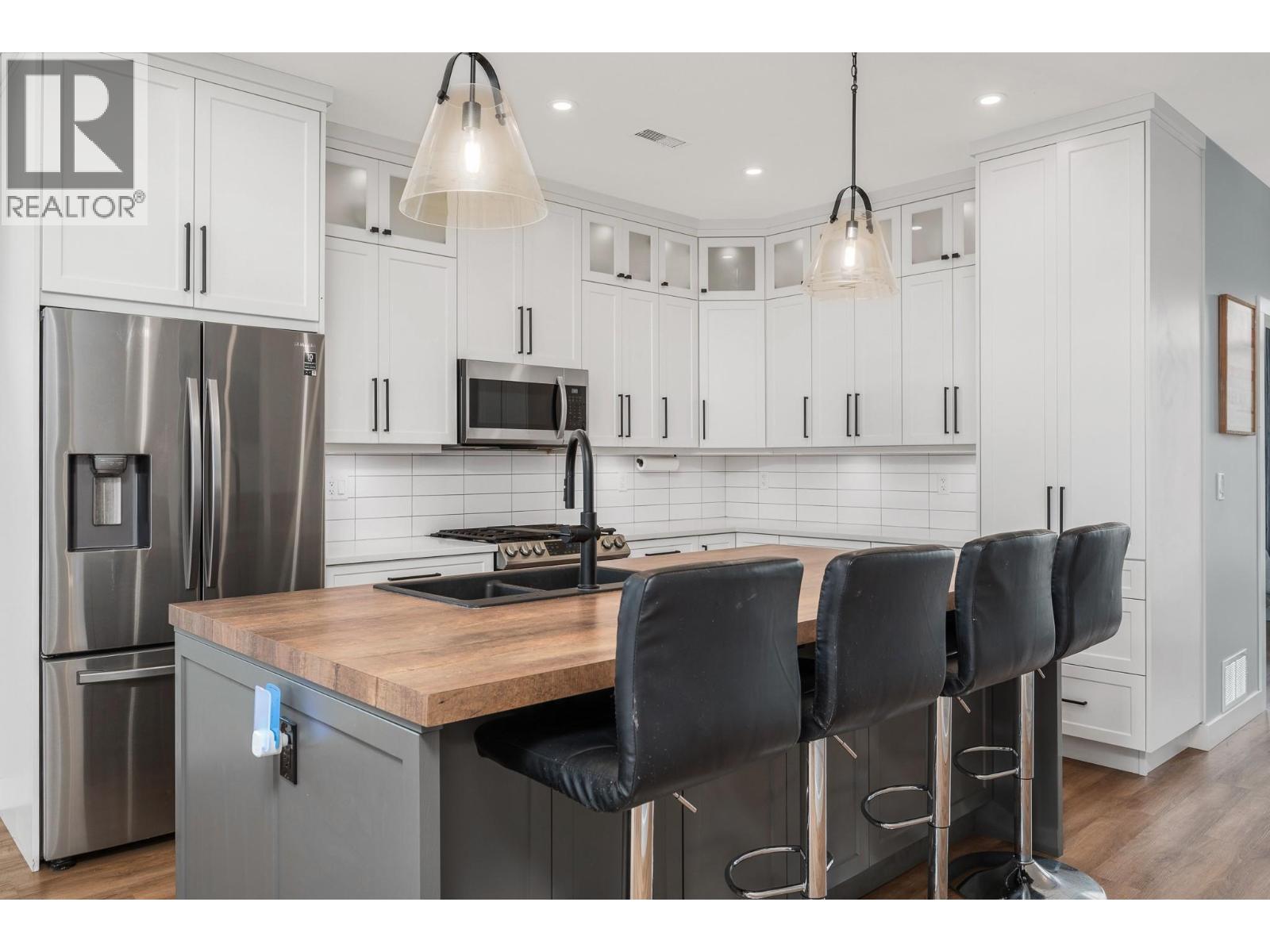 528 Loon Avenue - 20