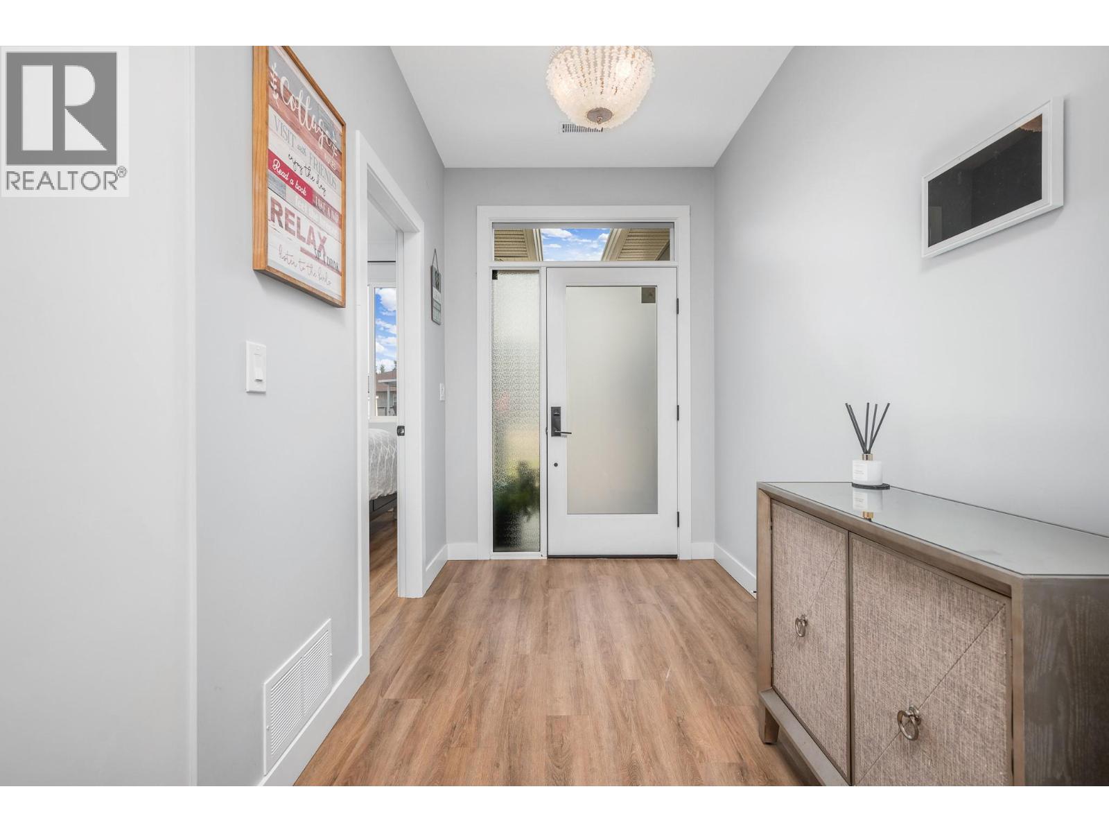528 Loon Avenue - 24