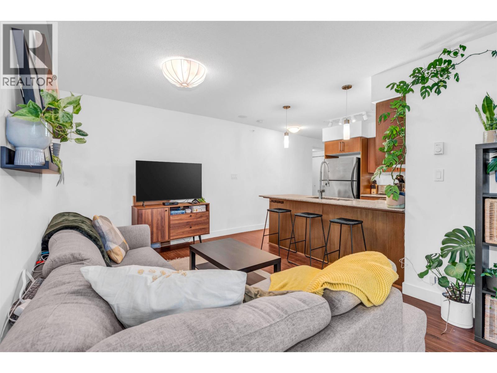 905 8068 WESTMINSTER HIGHWAY, Richmond
