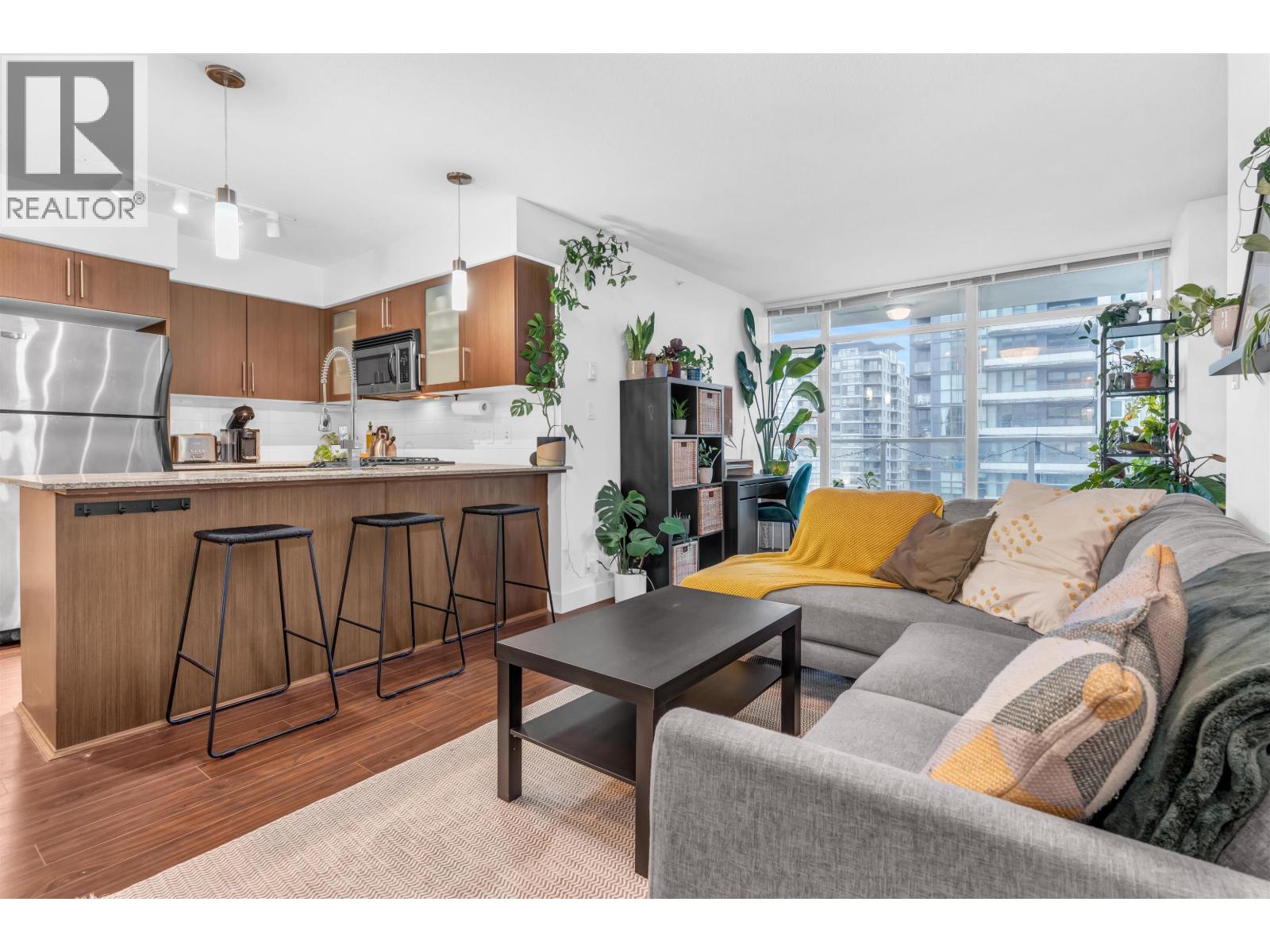 905 8068 WESTMINSTER HIGHWAY, Richmond