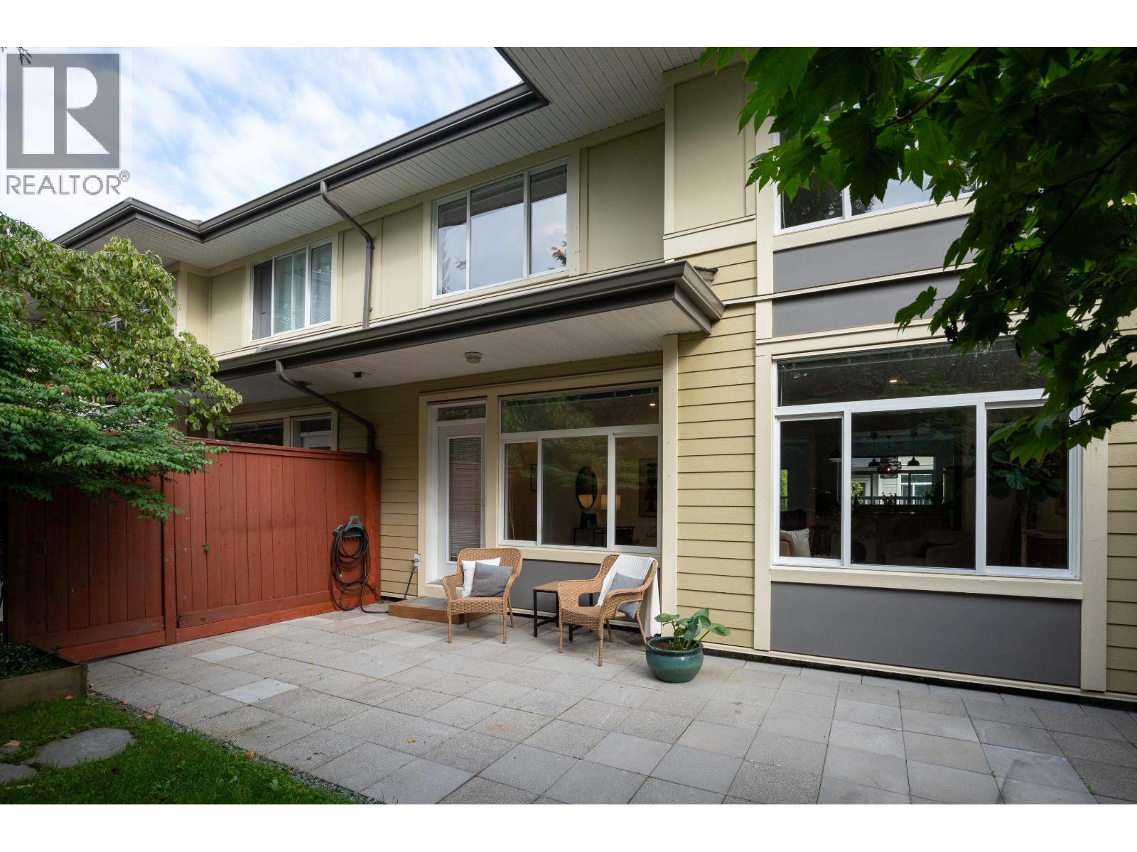 41 40632 GOVERNMENT ROAD, Squamish