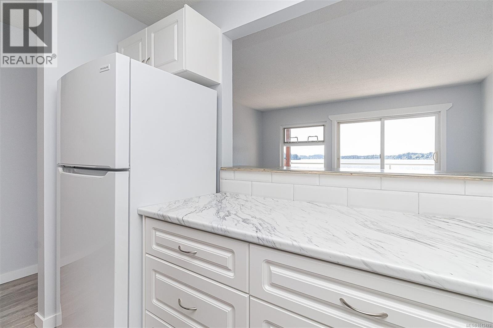 9 1986 Glenidle Road, Sooke