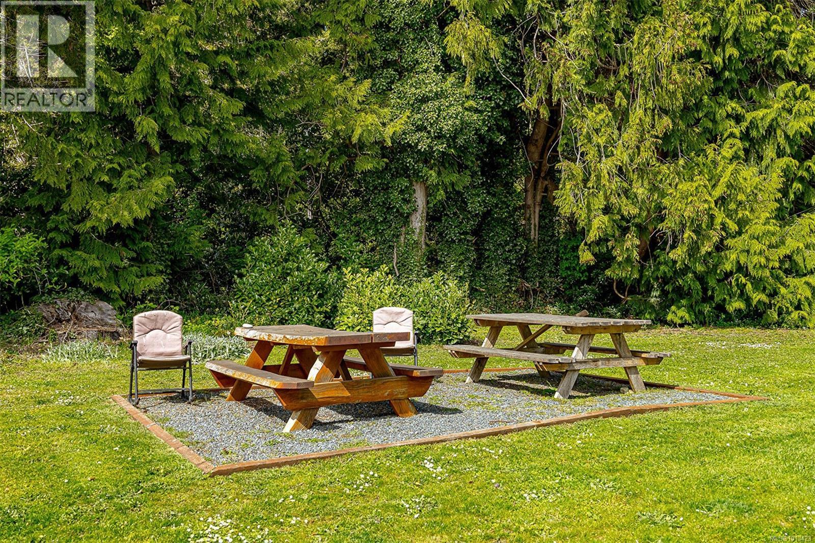 9 1986 Glenidle Road, Sooke