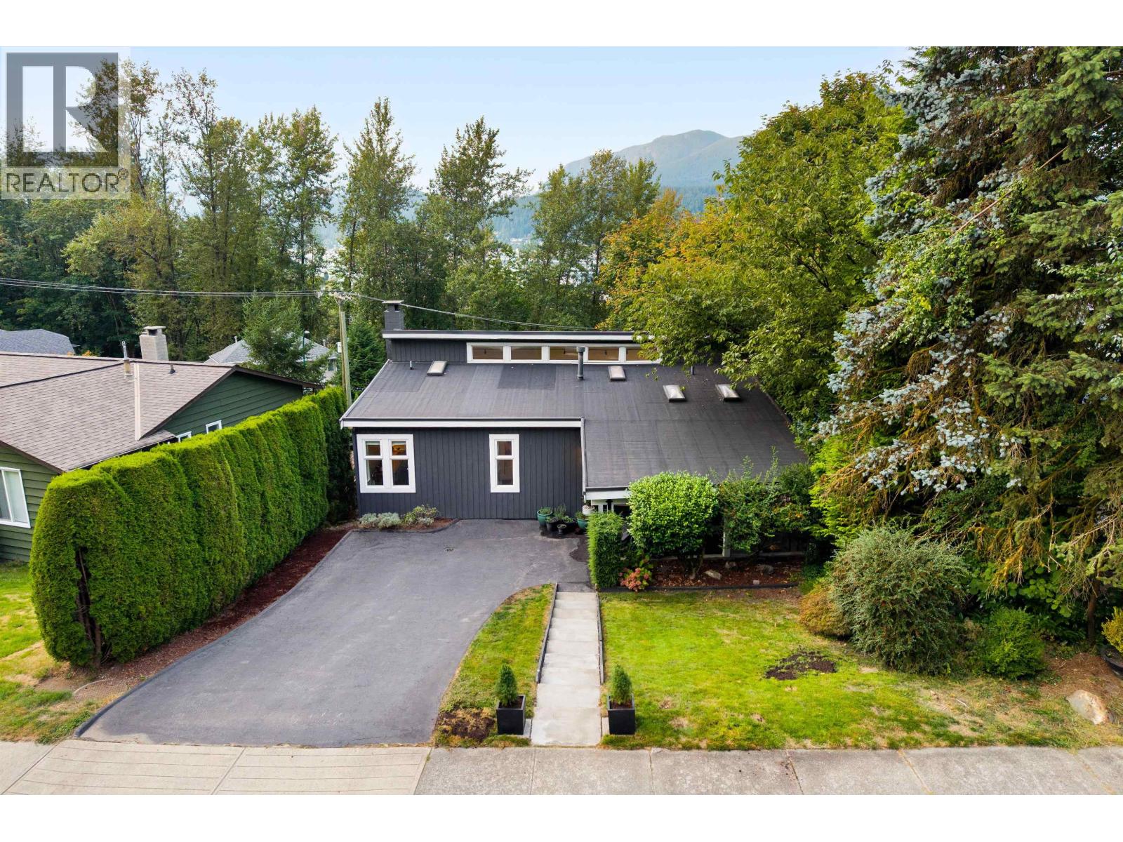 4 NOBLE COURT, Port Moody