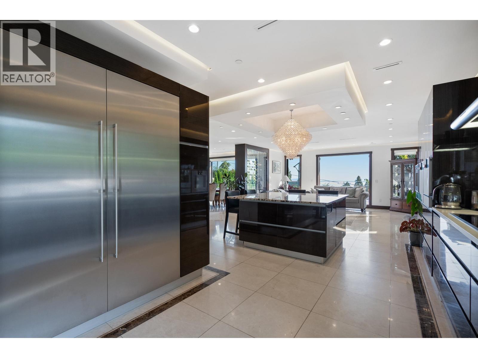 2643 NELSON AVENUE, West Vancouver