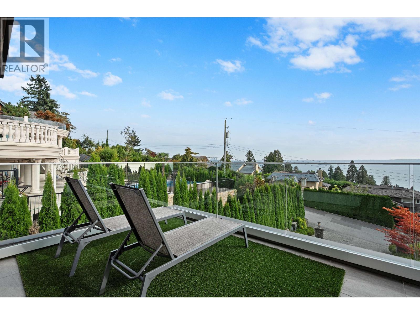 2643 NELSON AVENUE, West Vancouver