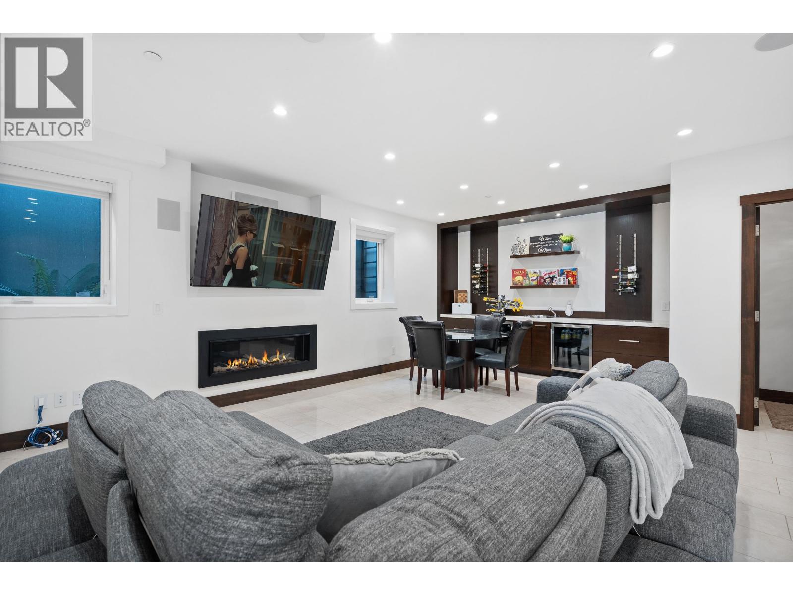 2643 NELSON AVENUE, West Vancouver