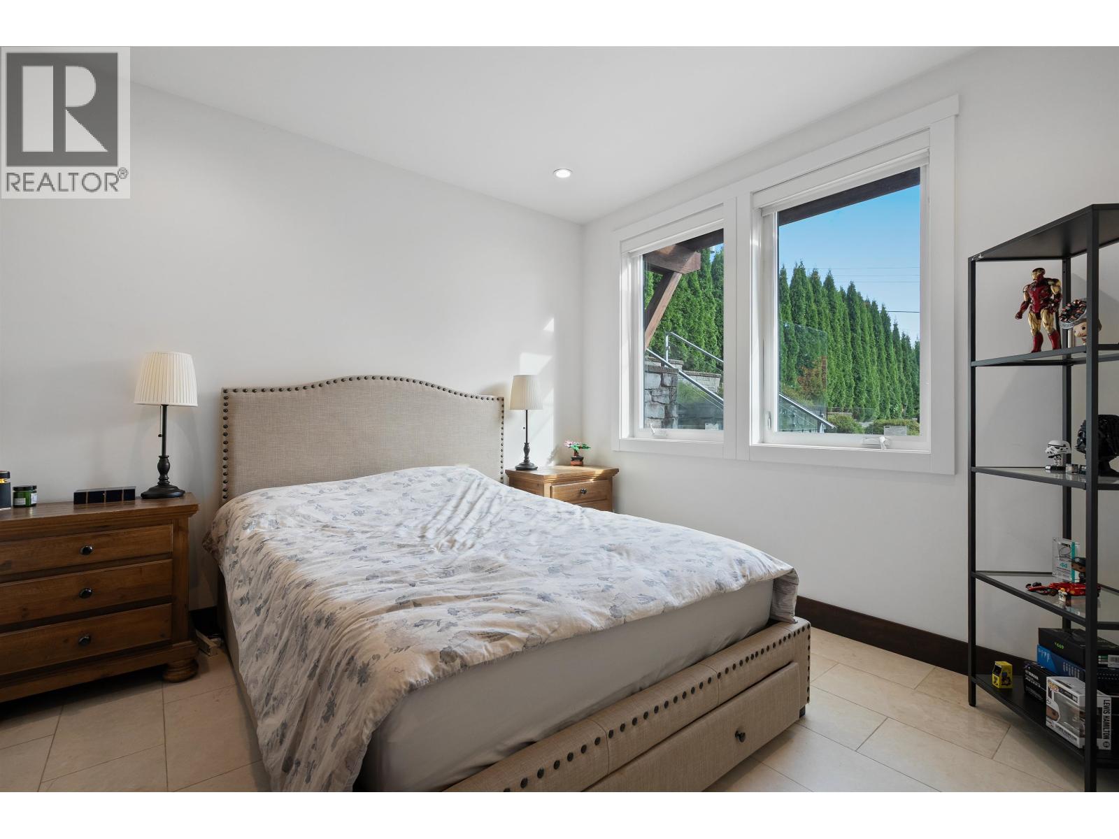 2643 NELSON AVENUE, West Vancouver