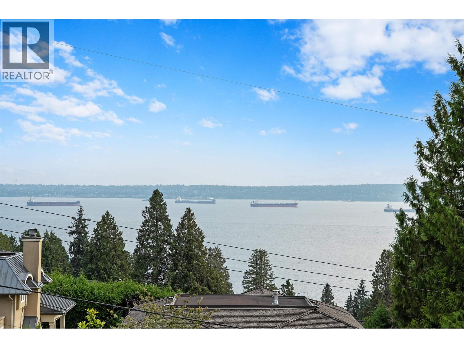 2643 NELSON AVENUE, West Vancouver