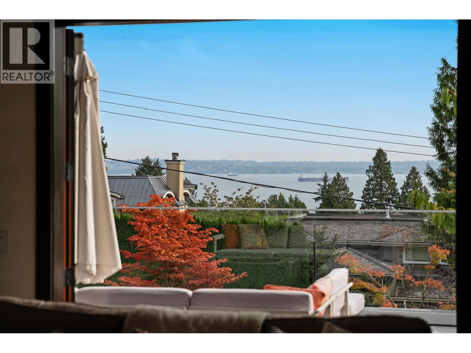 2643 NELSON AVENUE, West Vancouver