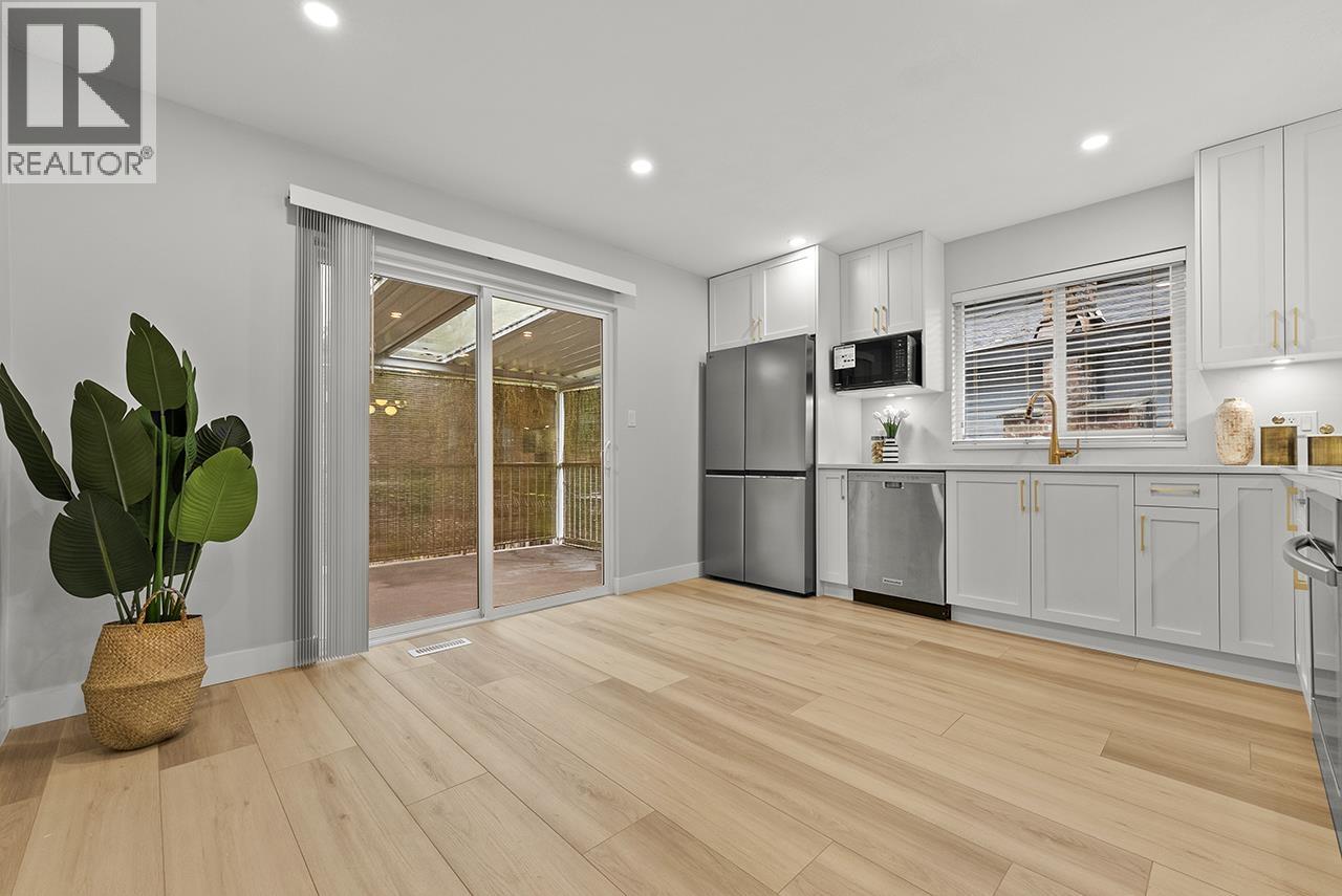 3055 ROTHBURY PLACE, Burnaby