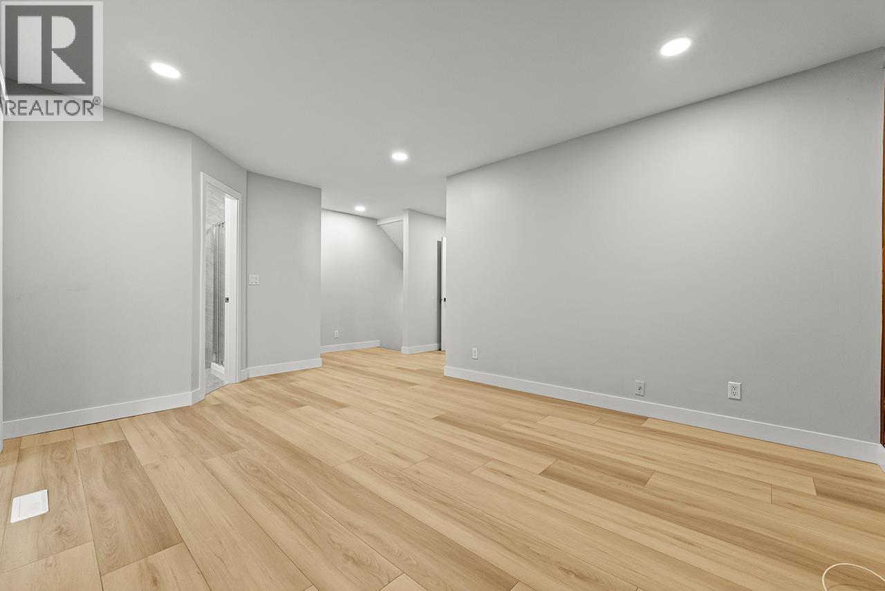 3055 ROTHBURY PLACE, Burnaby