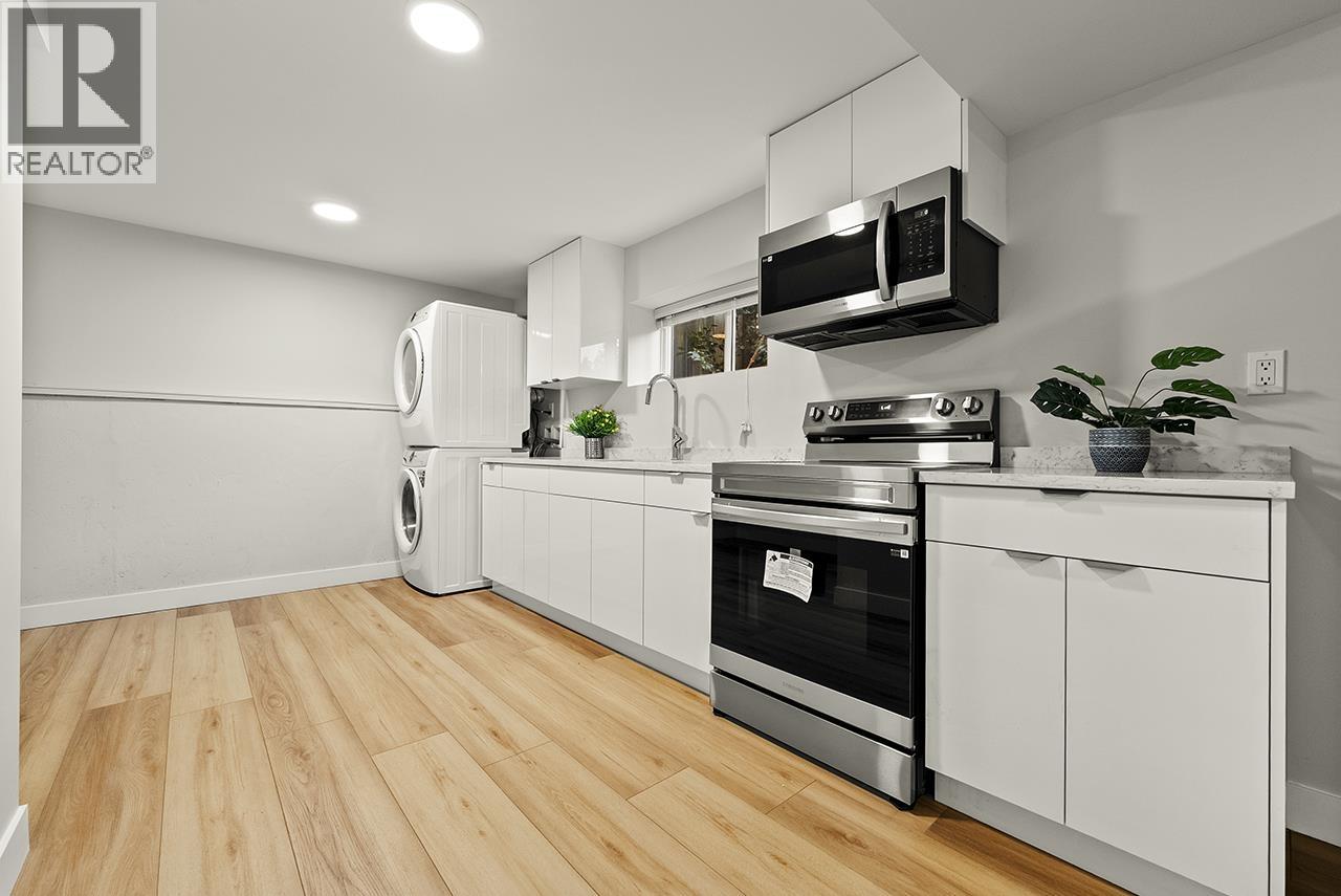 3055 ROTHBURY PLACE, Burnaby