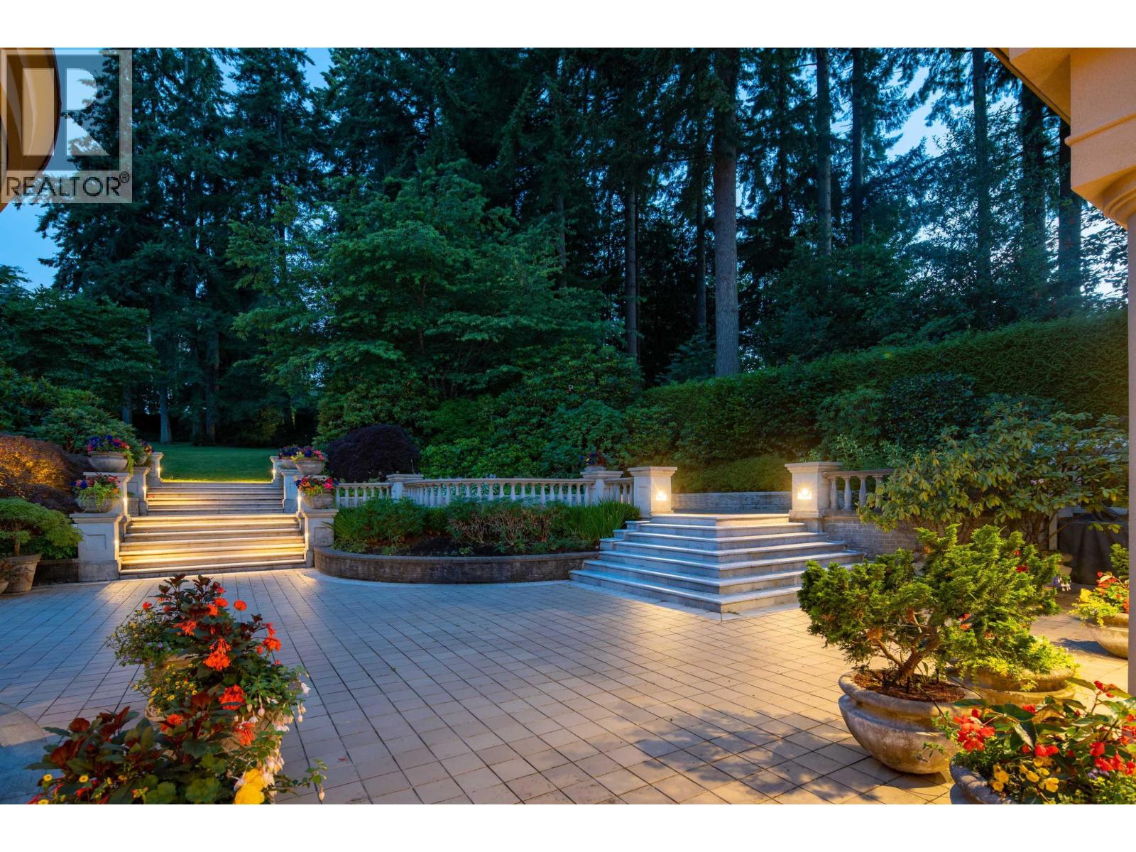 House in Vancouver - Image 25