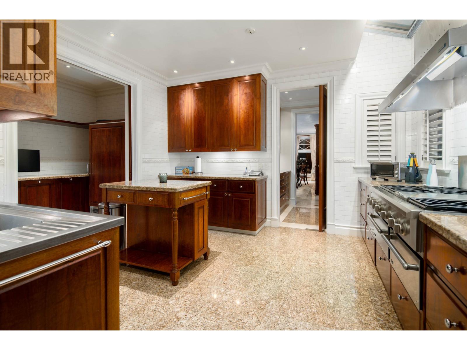 House in Vancouver - Image 7