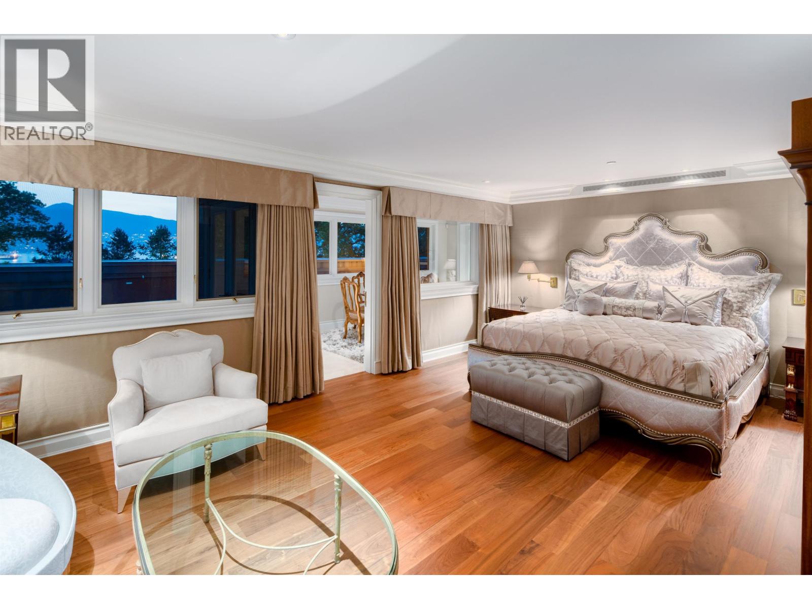 House in Vancouver - Image 9