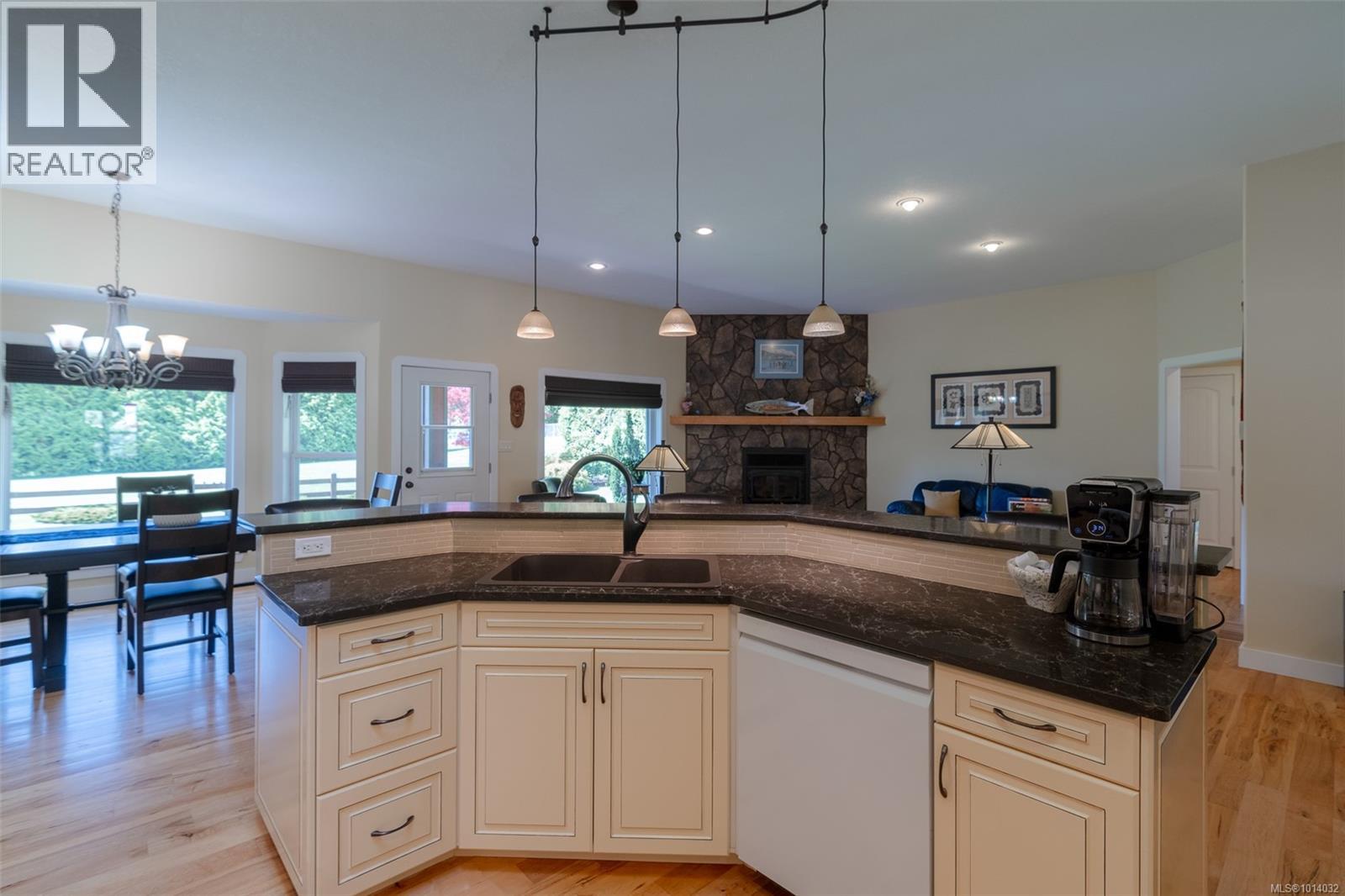 4426 Cowichan Lake Rd, Duncan
