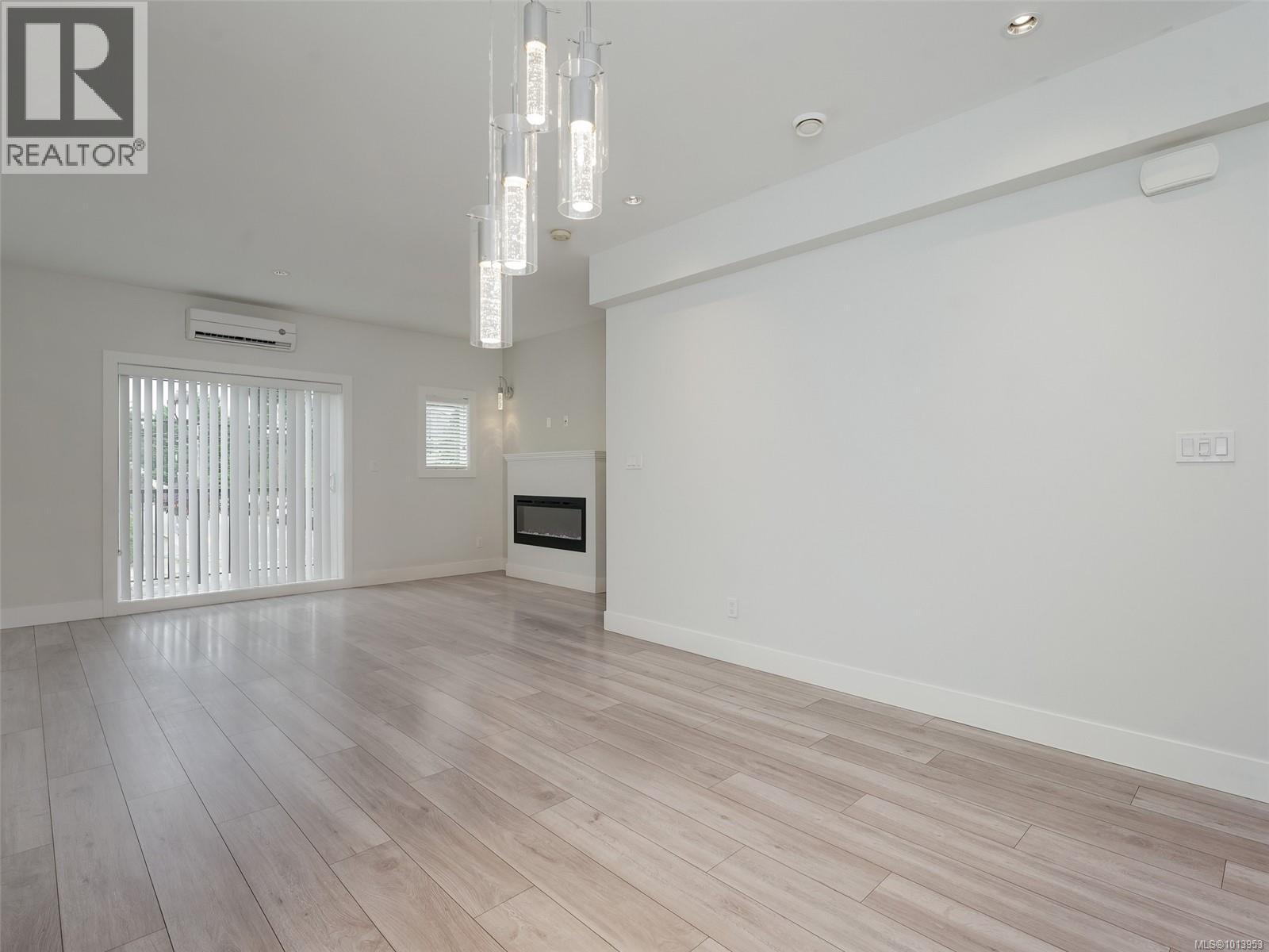 101 2821 Jacklin Rd, Langford