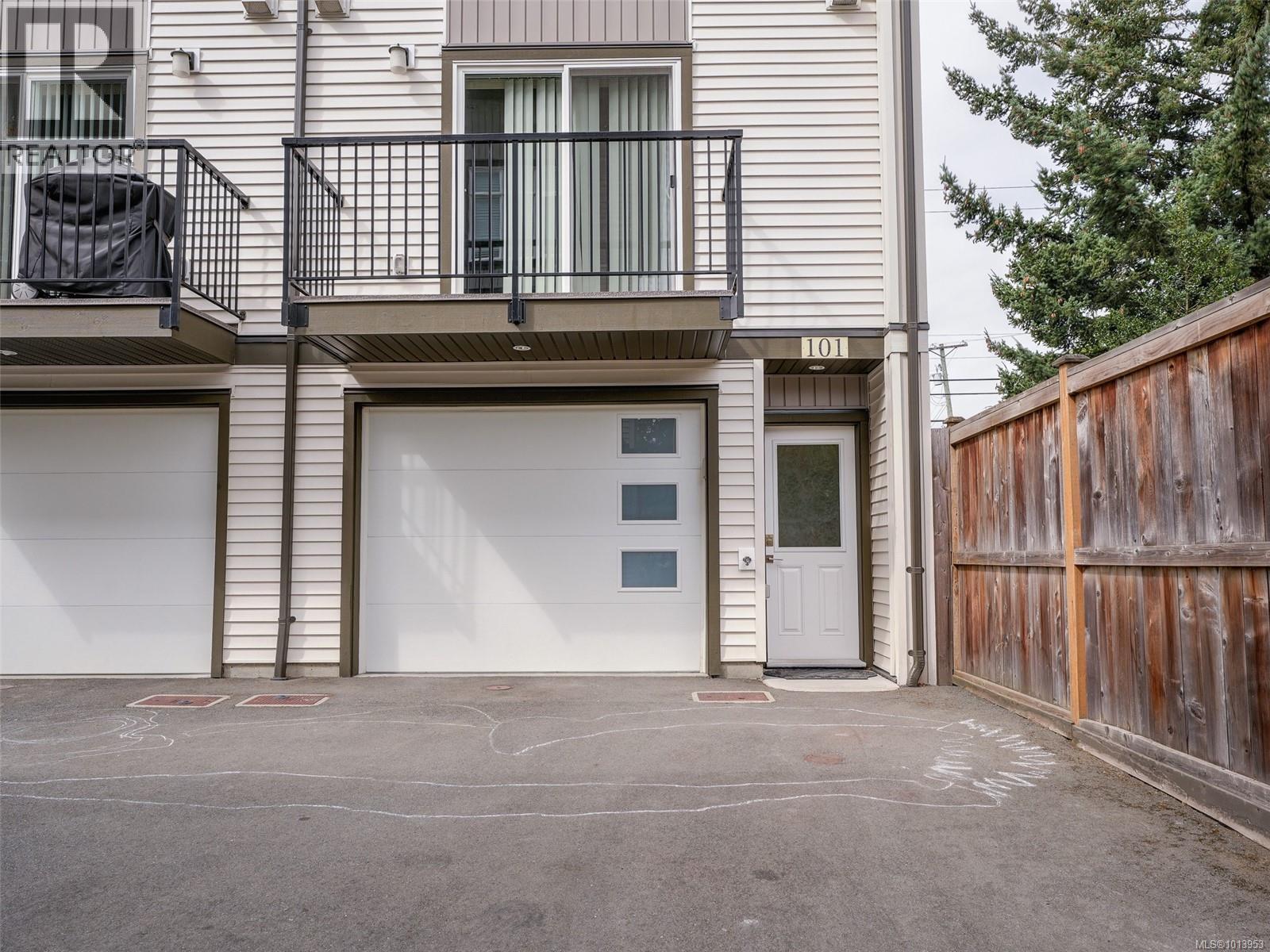 101 2821 Jacklin Rd, Langford