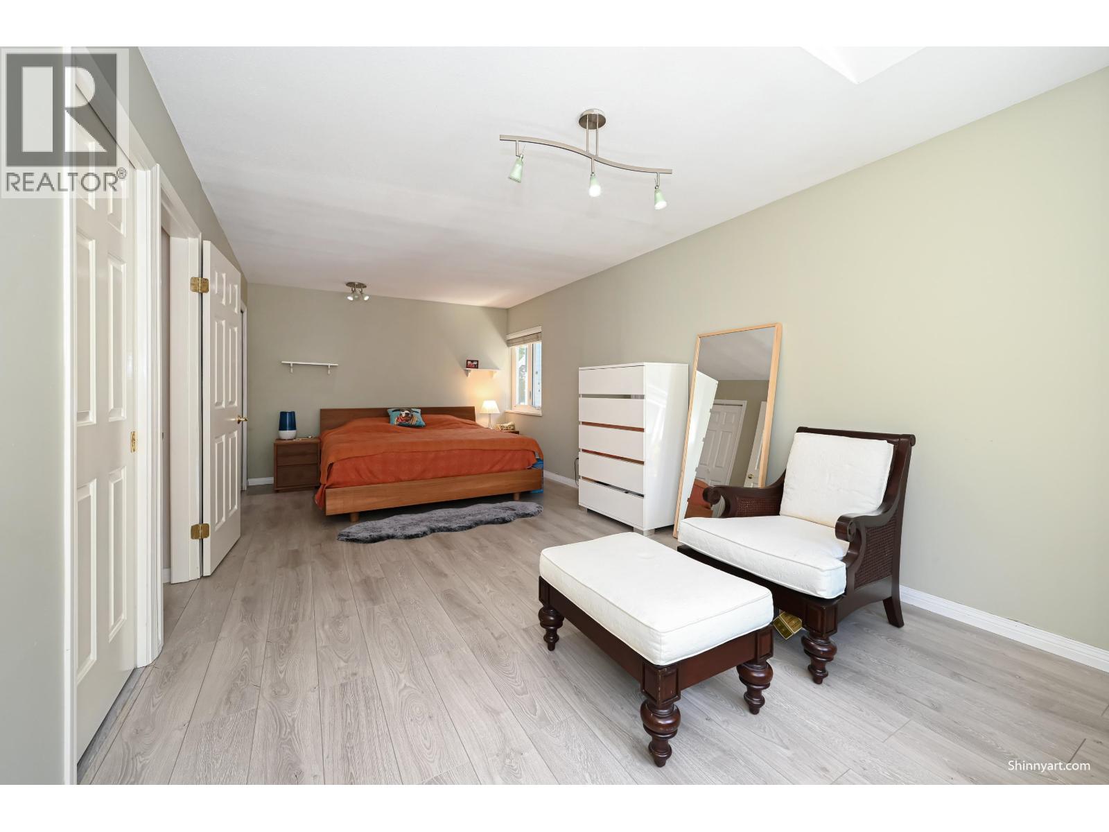 6339 CANADA WAY, Burnaby