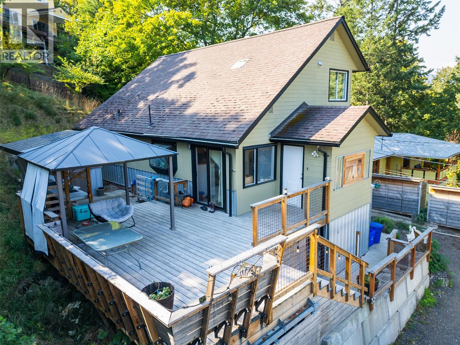 320 CHATHAM Street, Nelson