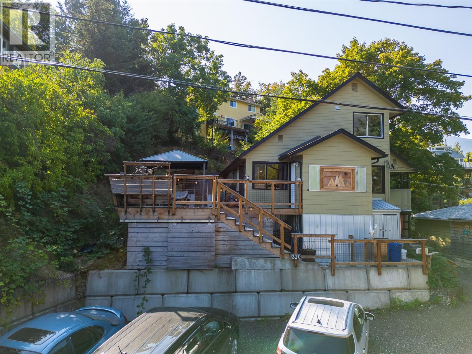 320 CHATHAM Street, Nelson