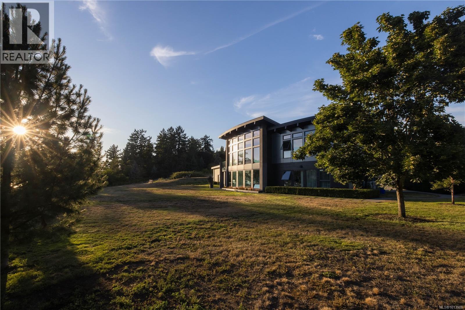  7756 West Saanich Road, Central Saanich