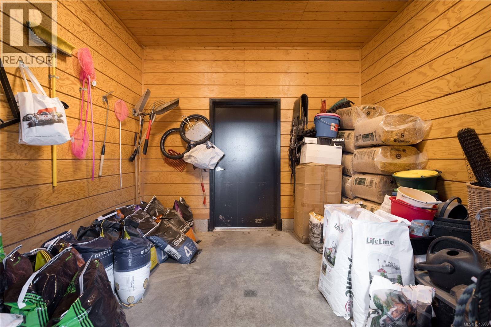  7756 West Saanich Road, Central Saanich