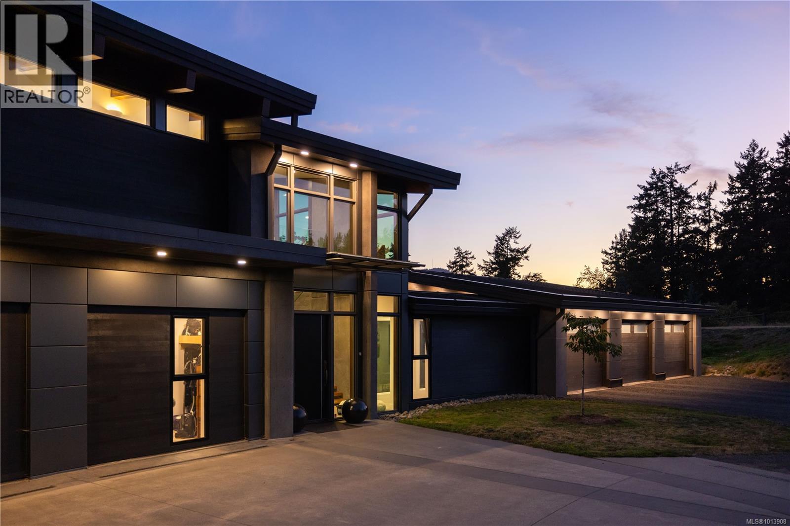  7756 West Saanich Road, Central Saanich