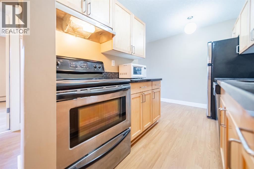 Single Family House for Sale in    Avenue NW Sunnyside Calgary 