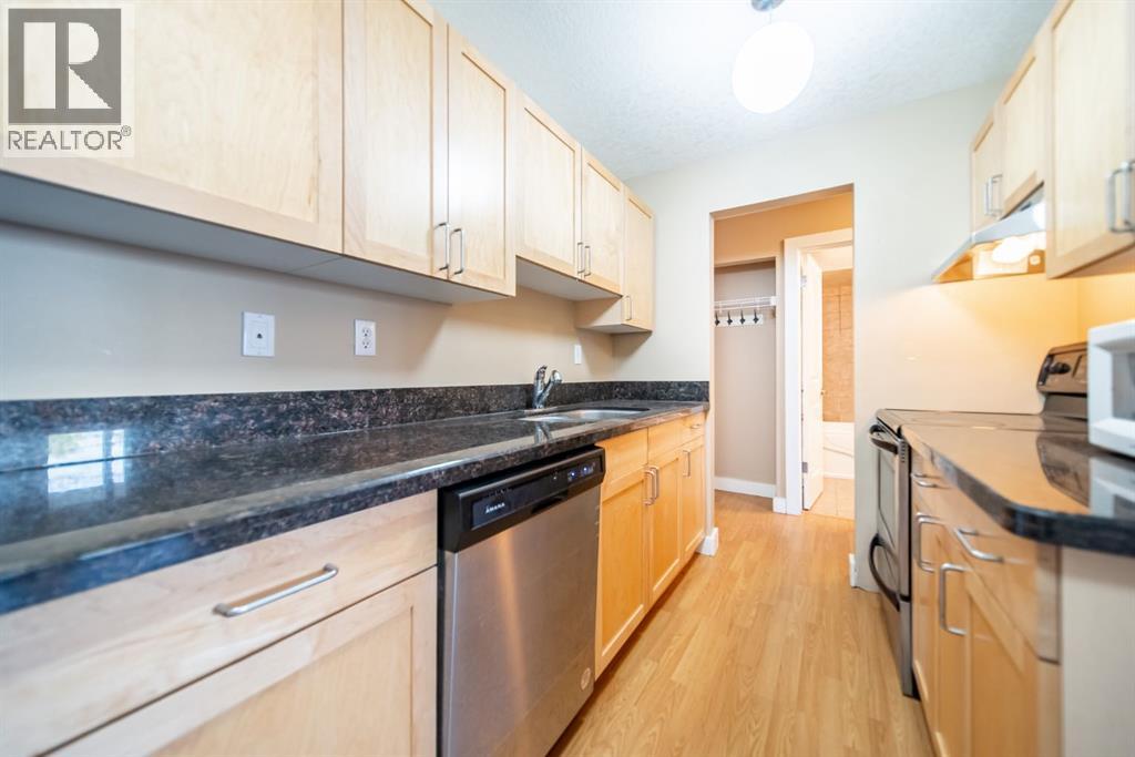 Single Family House for Sale in    Avenue NW Sunnyside Calgary 