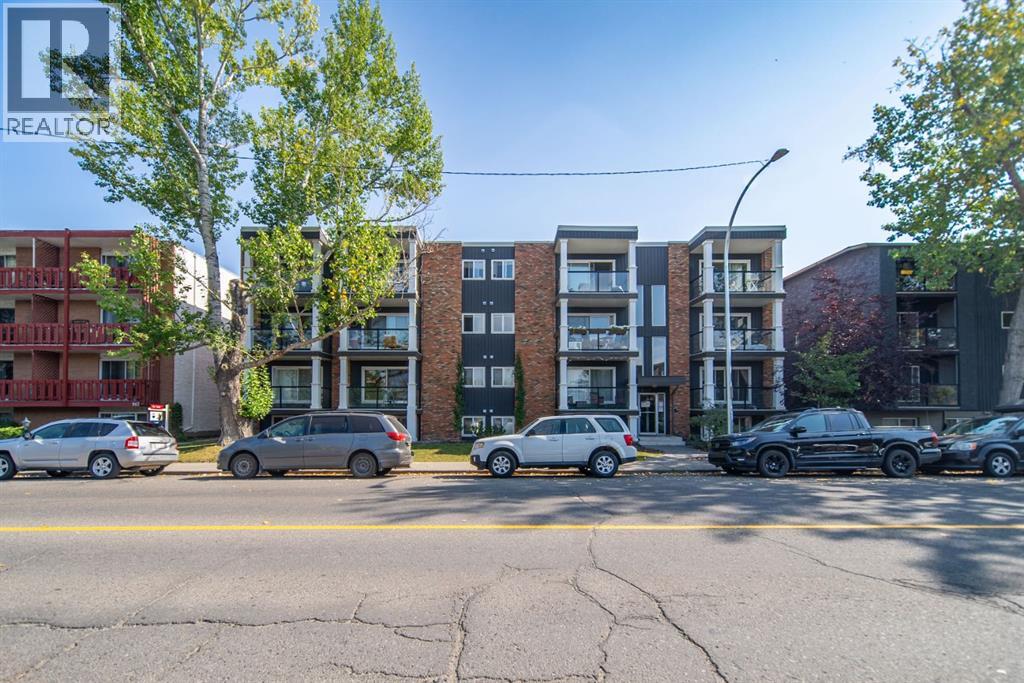 Single Family House for Sale in    Avenue NW Sunnyside Calgary 