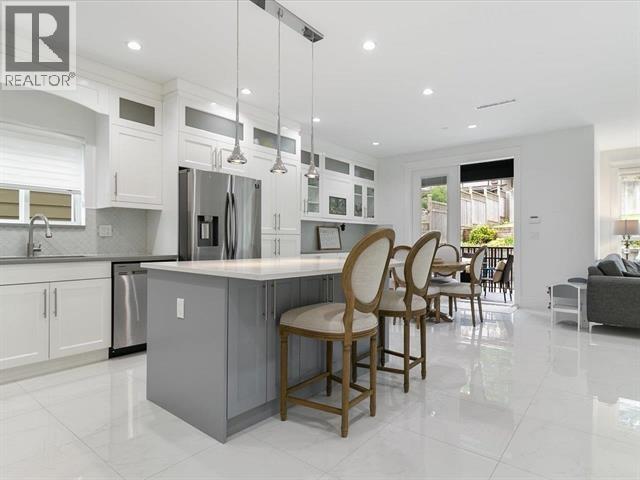 1462 PITT RIVER ROAD, Port Coquitlam