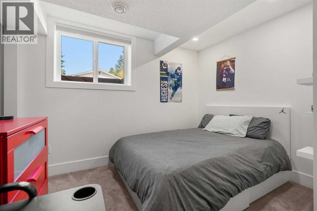 Single Family House for Sale in  Lake Wapta Rise SE Lake Bonavista Calgary 