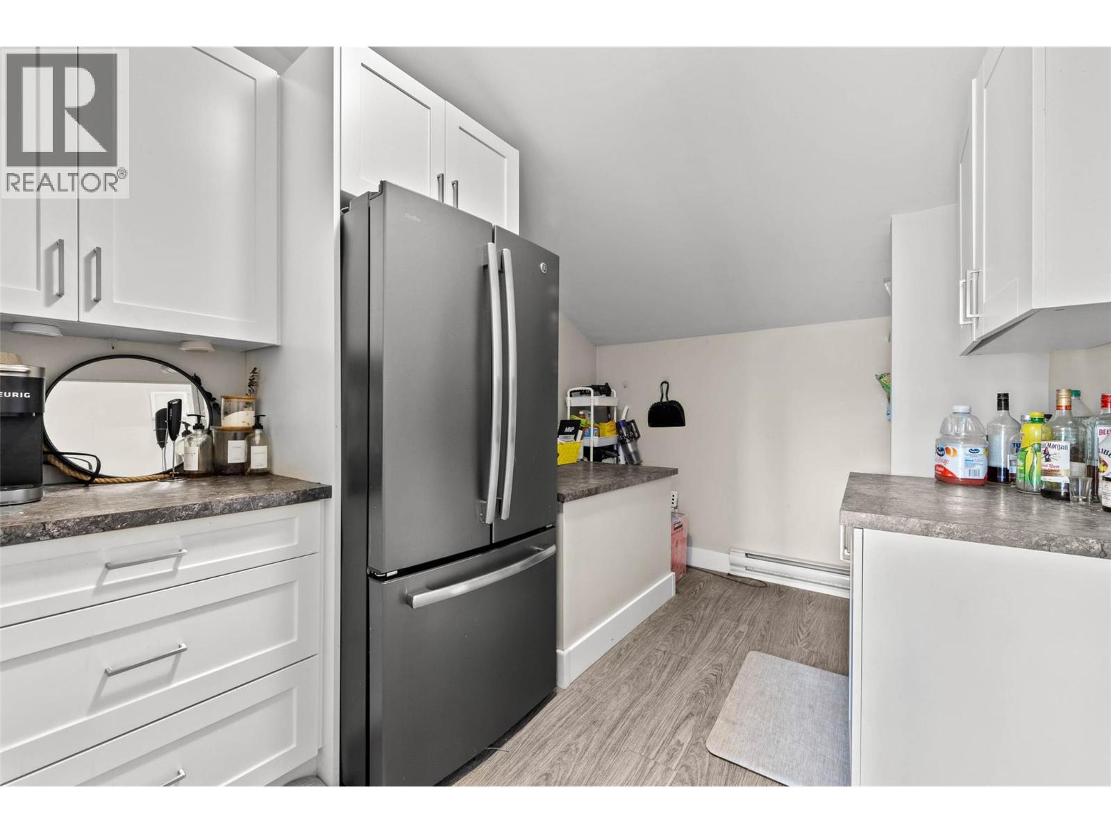 366 Staines Road, Barriere