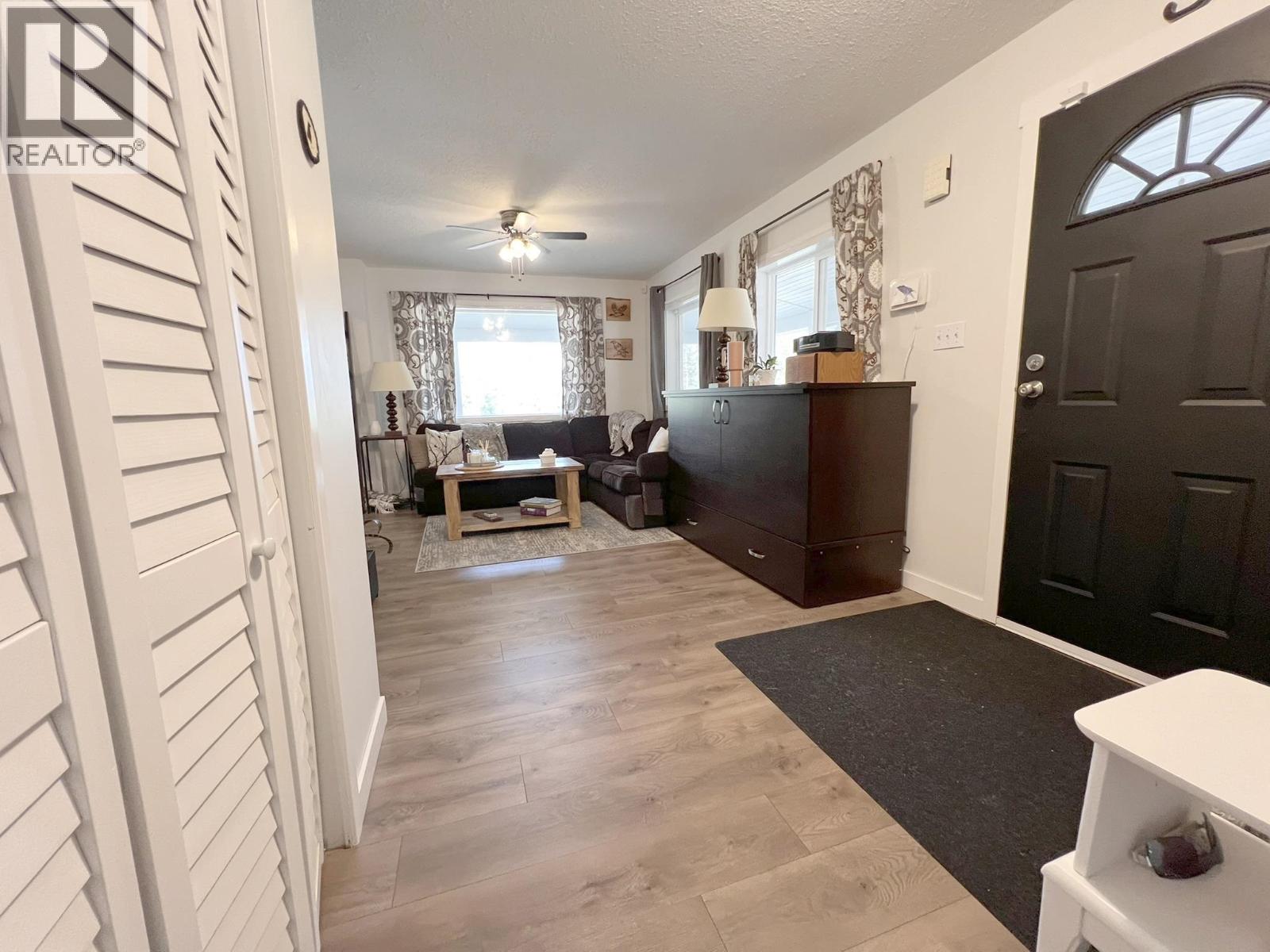 6318 MOOSE POINT DRIVE, Lone Butte