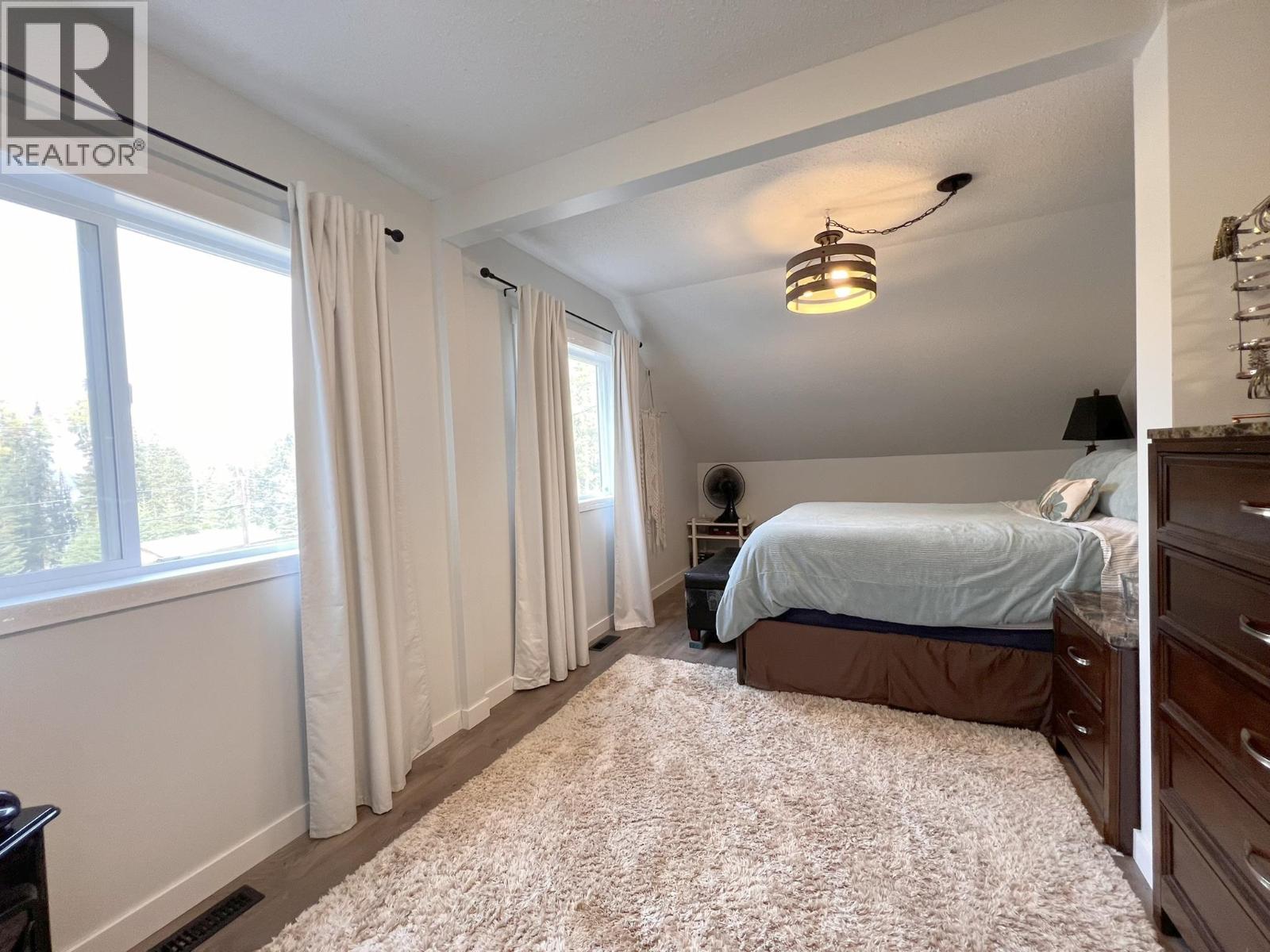 6318 MOOSE POINT DRIVE, Lone Butte
