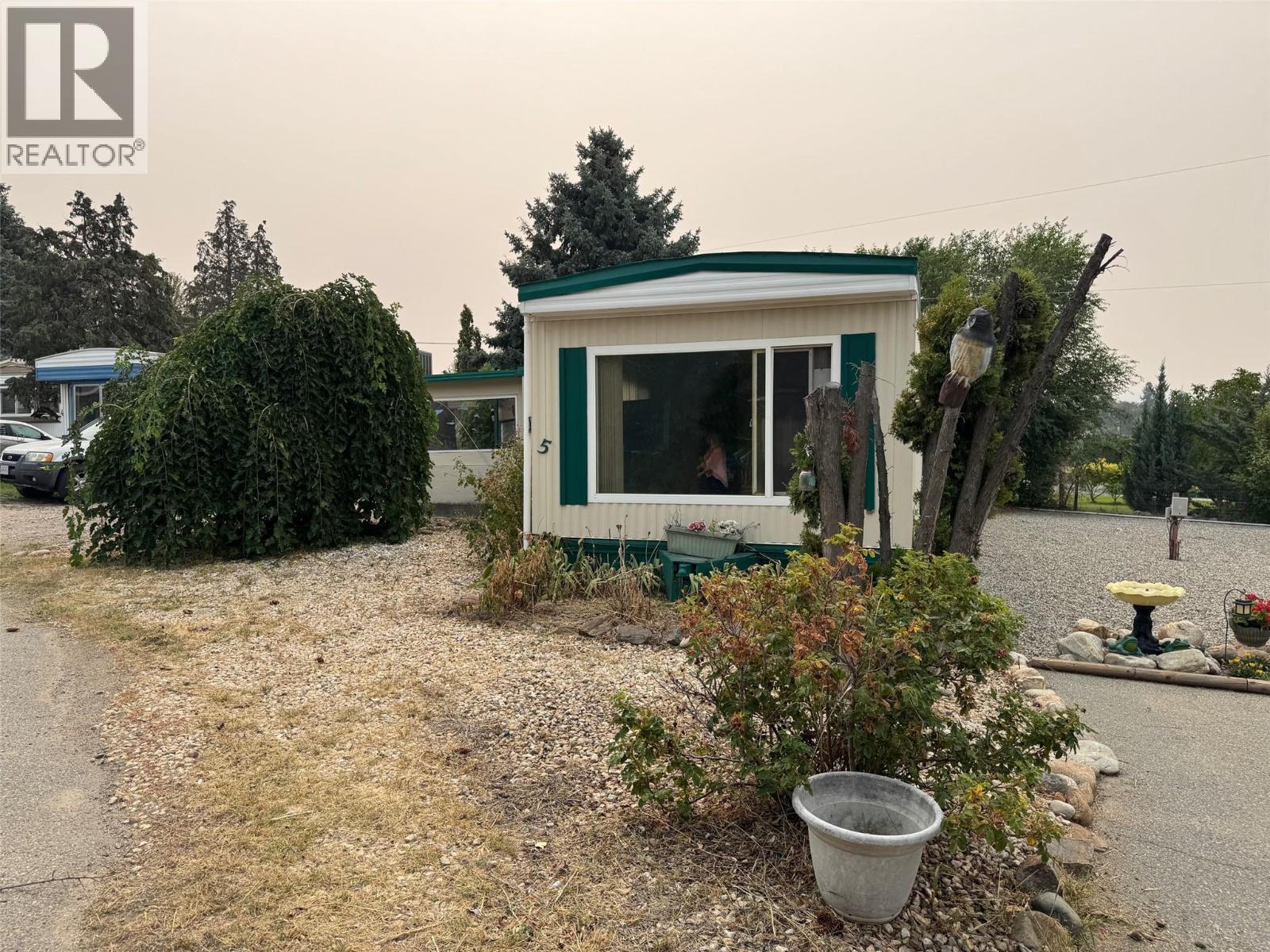 146 WILLOW Court Unit# 5, Oliver