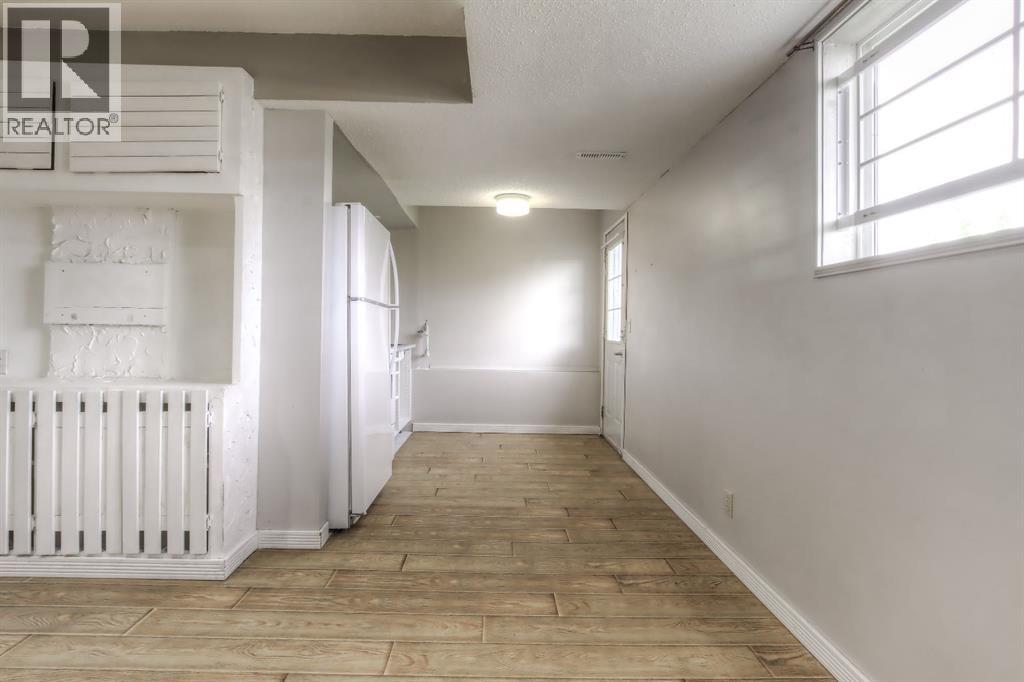 Single Family House Bi-level for Sale in  Hidden Spring Circle NW Hidden Valley Calgary 