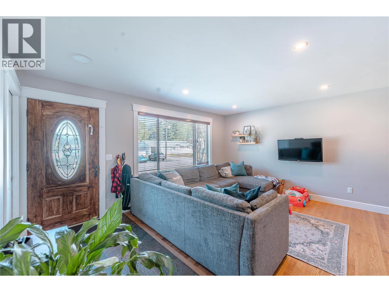 223 Viers Crescent, Revelstoke