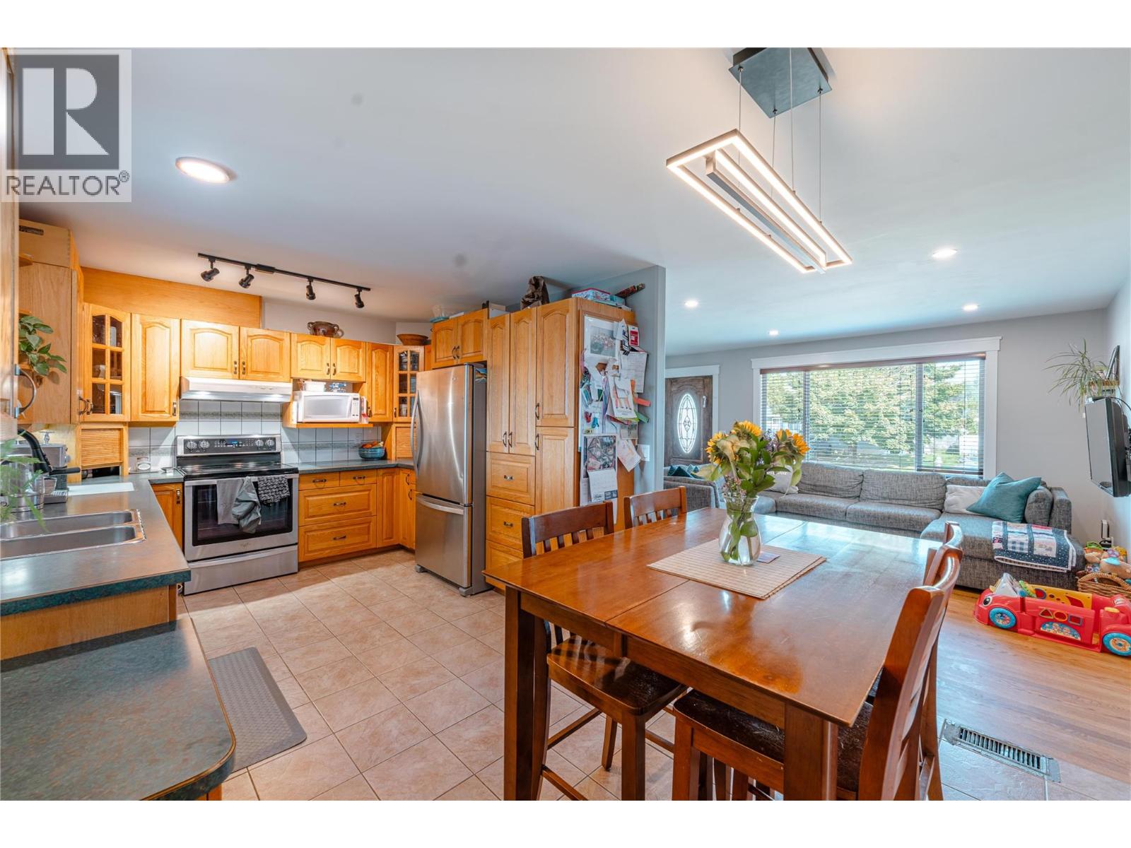 223 Viers Crescent, Revelstoke