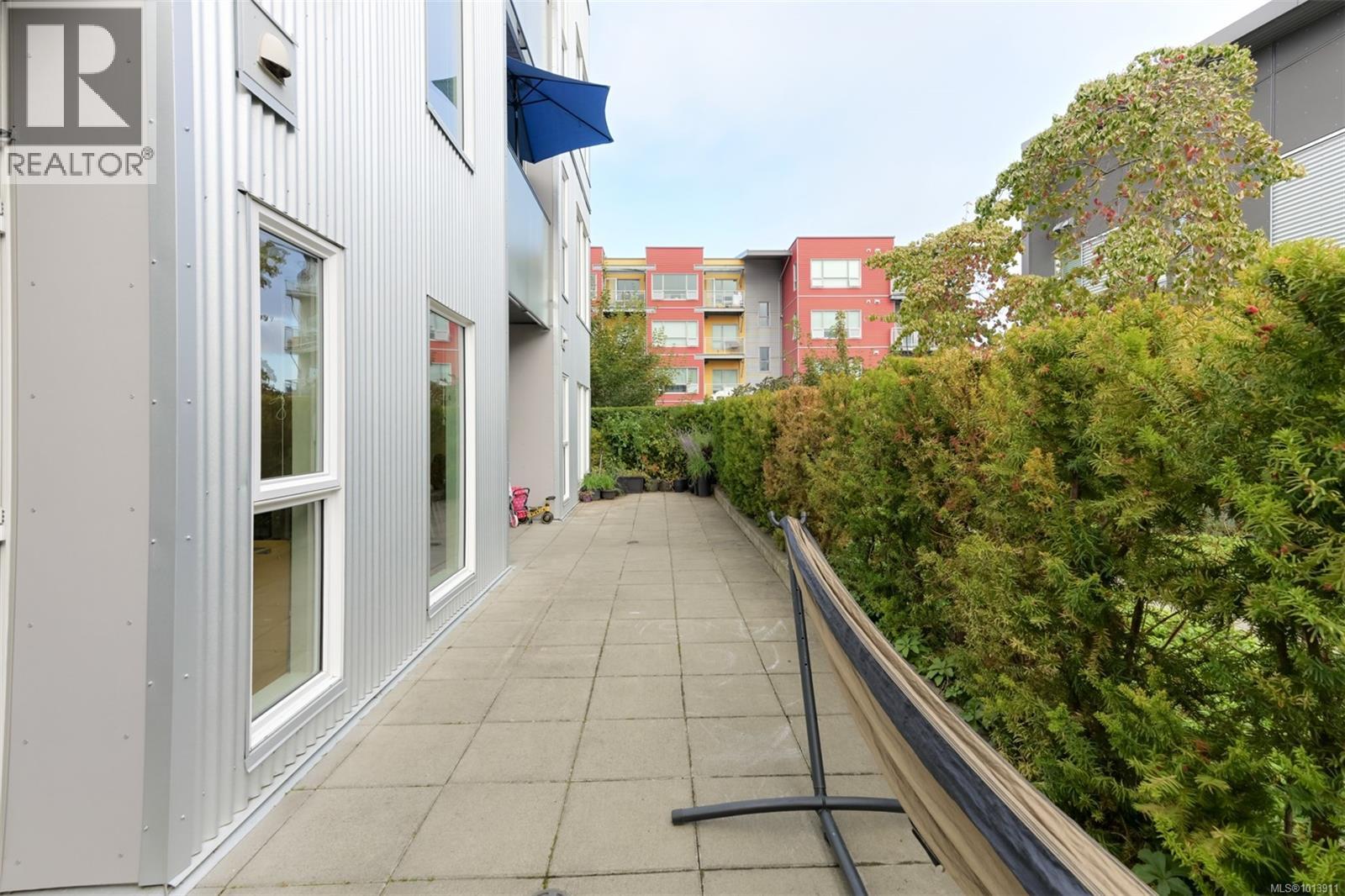 206 767 Tyee Road, Victoria