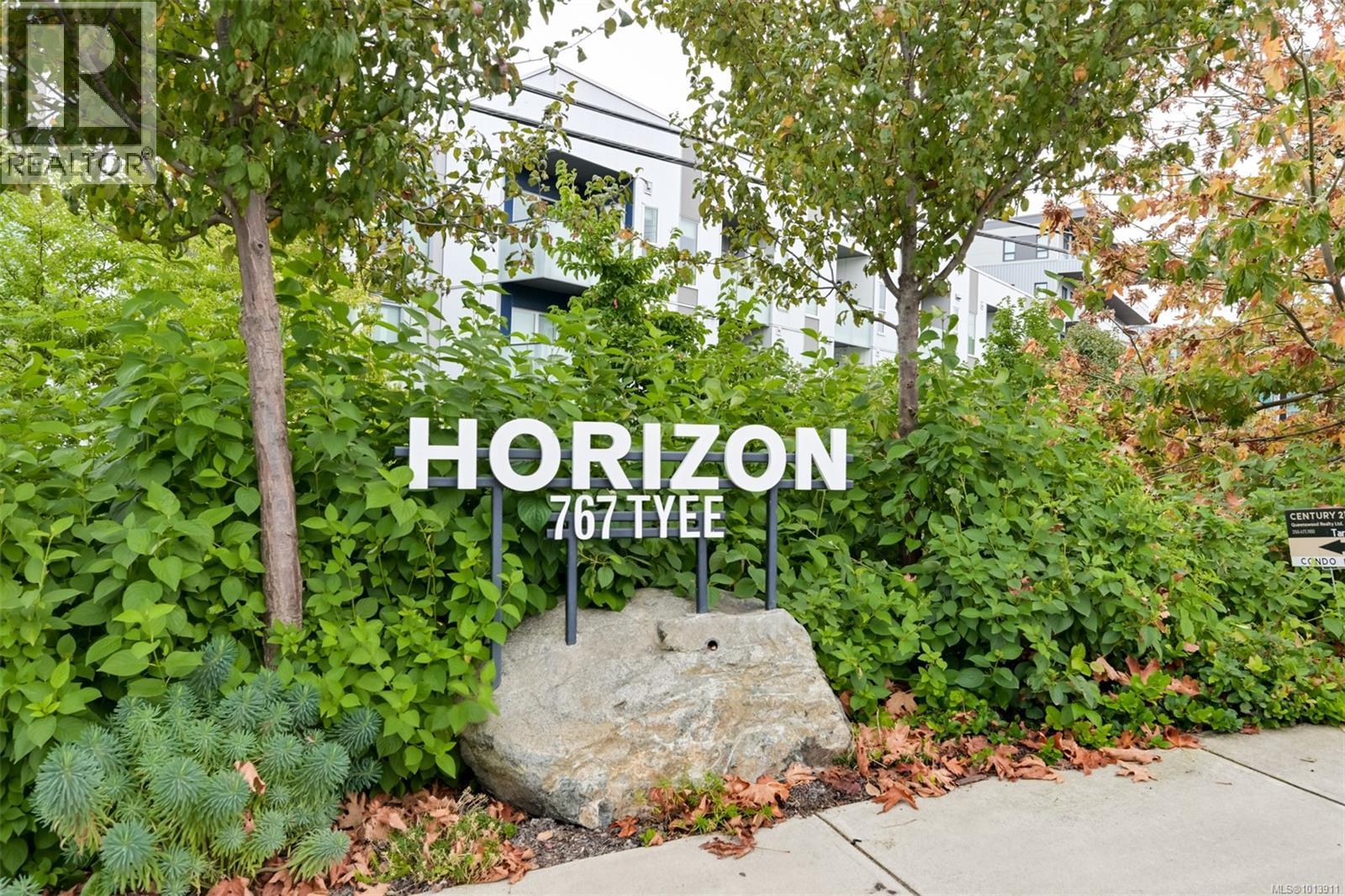 206 767 Tyee Road, Victoria