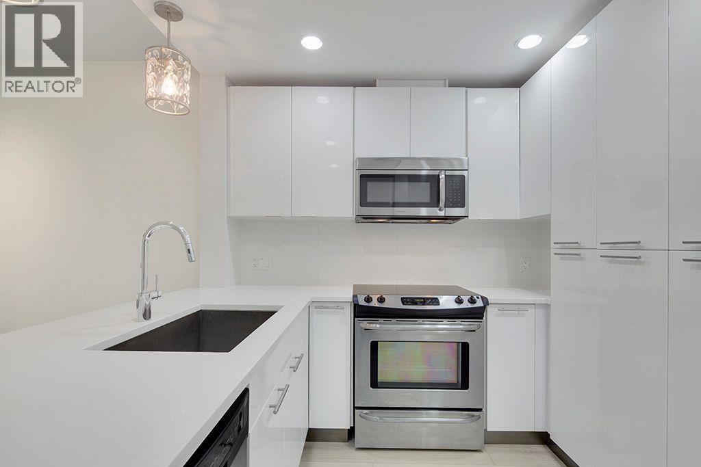 404 733 W 3RD STREET, North Vancouver